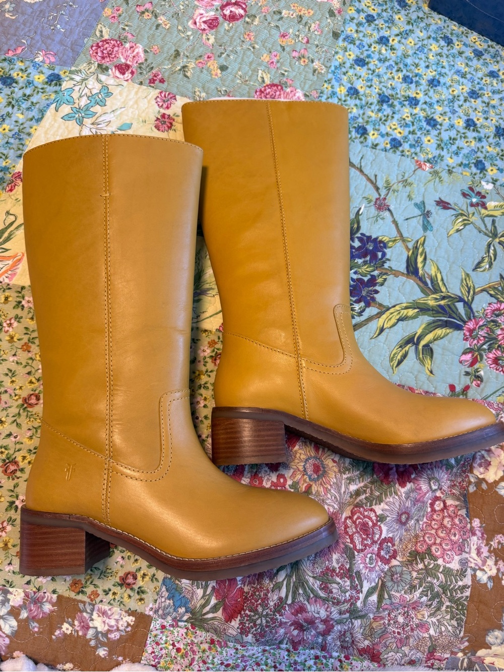 FRYE AND CO. Women's Tall Tan Leather Heeled Boots